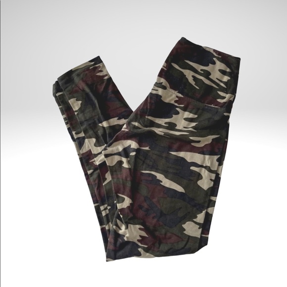 Ultra High Waist Camo Leggings - Picture 2 of 3
